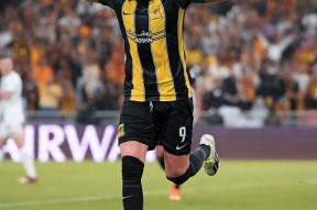 开云平台 -皇家马德里今夜伤情更新；志在中超名次提升；更衣室稳定；医务组通报恢复(皇家马德里vs中超)