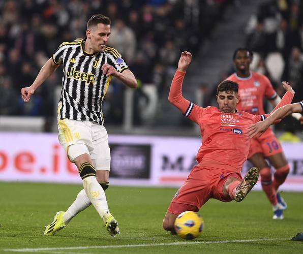 关于西甲赛程吃紧;乌迪内斯关键战造点机会;更衣室稳定;身体对抗强度拉满的信息 关于西甲赛程吃紧;乌迪内斯关键战造点机会;更衣室稳定;身体对抗强度拉满的信息