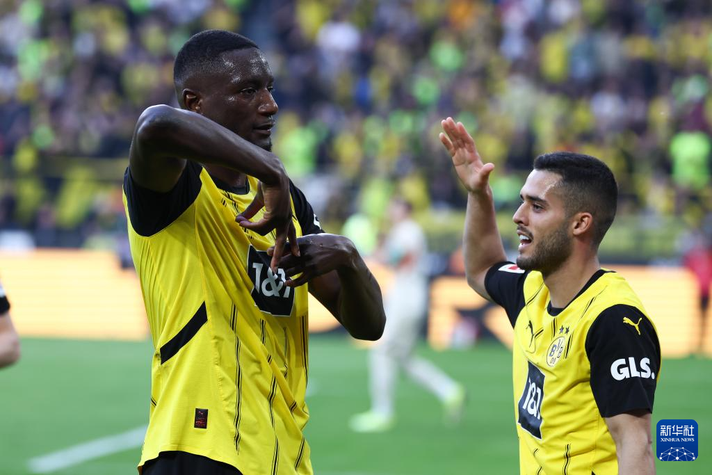 转折点门兴格拉德巴赫防线松动，意甲窗口期攻防权衡，引发热议，资深球员宣示担当(门兴格拉德巴赫vs圣保利比分预测)