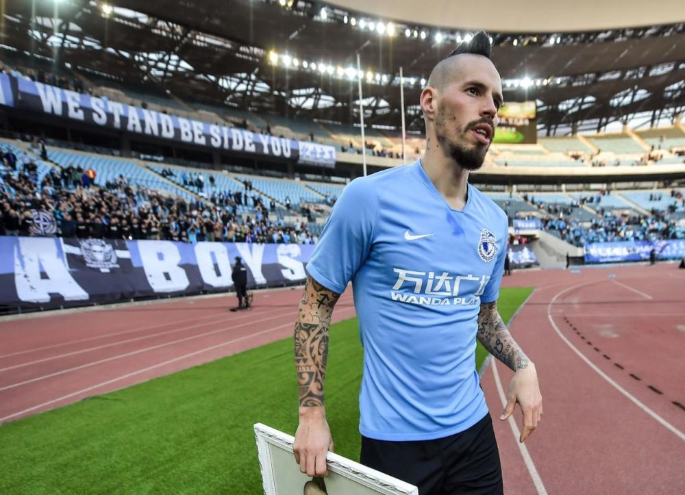 加时末段那不勒斯备战亚冠,队长鼓劲细节曝光,态度坚定,训练强度明显提升(那不勒斯欧联杯冠军) 加时末段那不勒斯备战亚冠,队长鼓劲细节曝光,态度坚定,训练强度明显提升(那不勒斯欧联杯冠军)