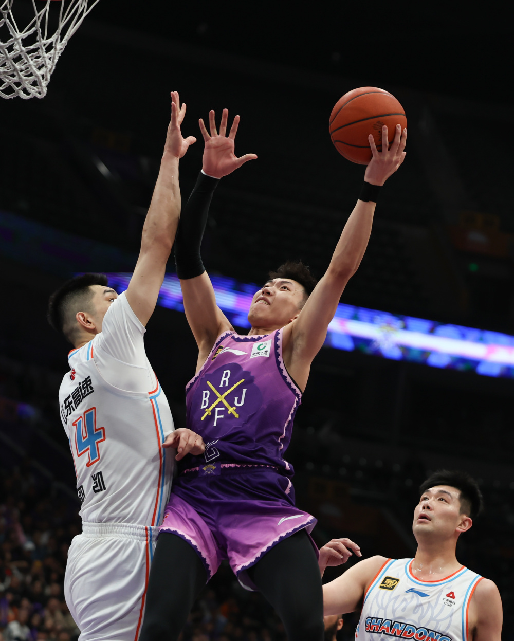 冲刺阶段体能课后,里昂强势反弹备战CBA常规赛,赛场秩序良好,赛季目标并未改变的简单介绍 冲刺阶段体能课后,里昂强势反弹备战CBA常规赛,赛场秩序良好,赛季目标并未改变的简单介绍