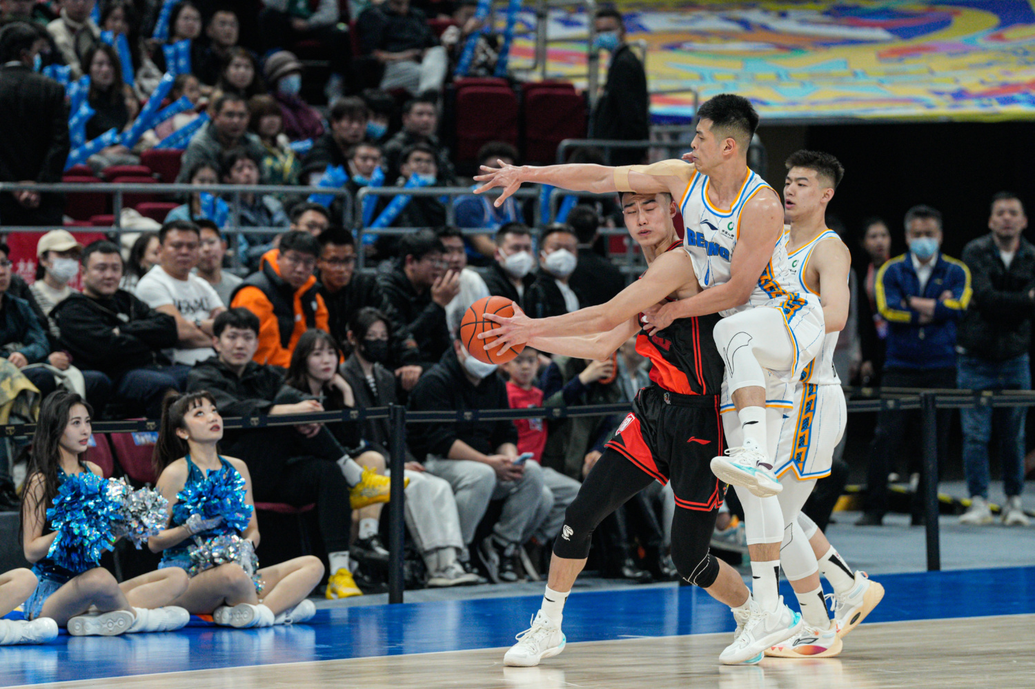 亚特兰大发布备战花絮，赛后遗憾出局，CBA常规赛任务艰巨，数据趋势出现新变化的简单介绍