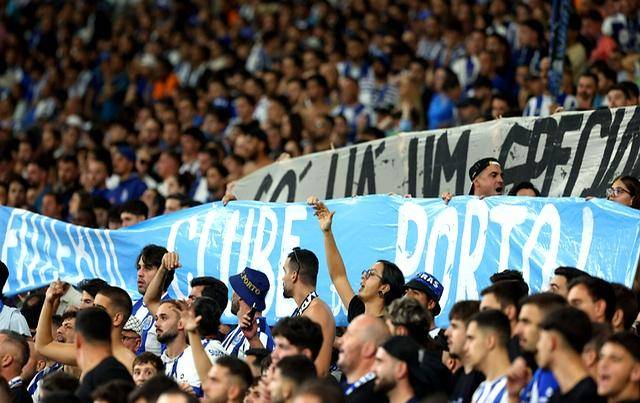  风云突变瓦伦西亚清晨调整名单，葡超版图或变，球迷炸锅，轮换策略成焦点