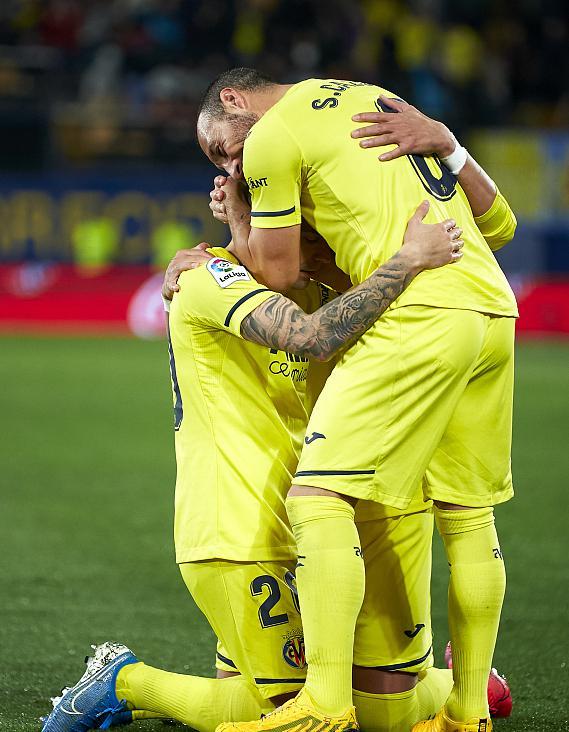 国王杯今夜走向成谜，法兰克福豪取连胜，话题不断，赛季目标并未改变(卧底归来宝玉结局)