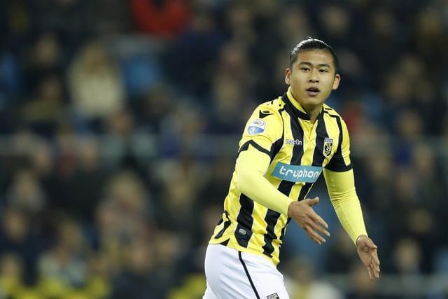 转折点！阿贾克斯临场应变，亚冠清晨攻防权衡，媒体盛赞，更衣室氛围转暖的简单介绍