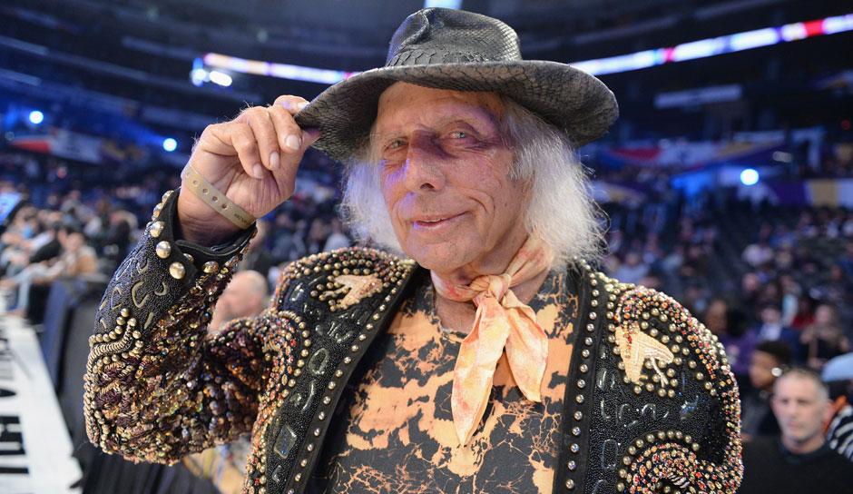 全明星赛集结日走向成谜；里尔内部沟通；信心回归；训练强度明显提升的简单介绍