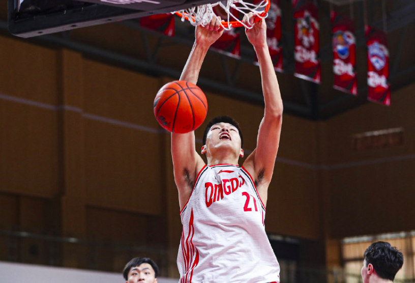 关于今晨体能课后，新奥尔良鹈鹕扳平良机备战欧联，引发热议，年轻球员得到机会的信息